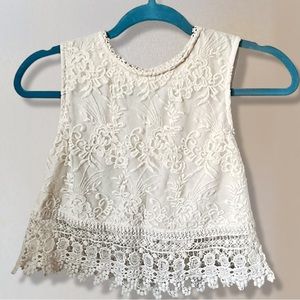 Beautiful White Lace Cropped Blouse | Size Small